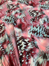 Carica l'immagine nel visualizzatore di Gallery, Raso di viscosa farfalle: 18€/m