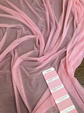 Carica l&#39;immagine nel visualizzatore di Gallery, Tulle rosa elasticizzata : 14€/m
