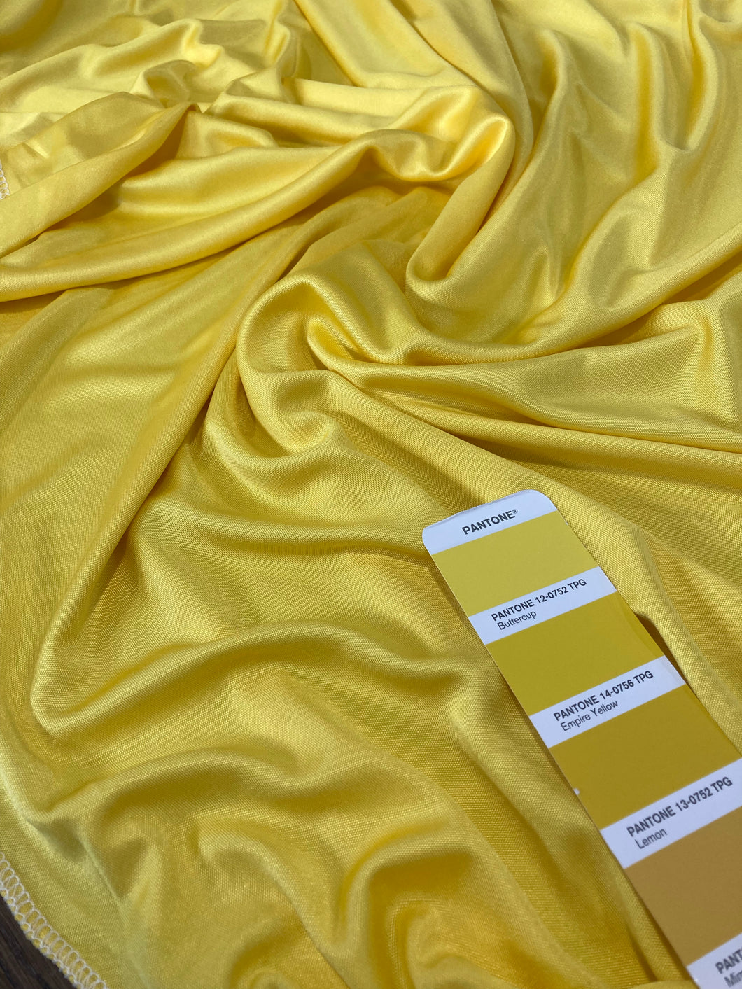 Maglia di seta gialla: 38€/m