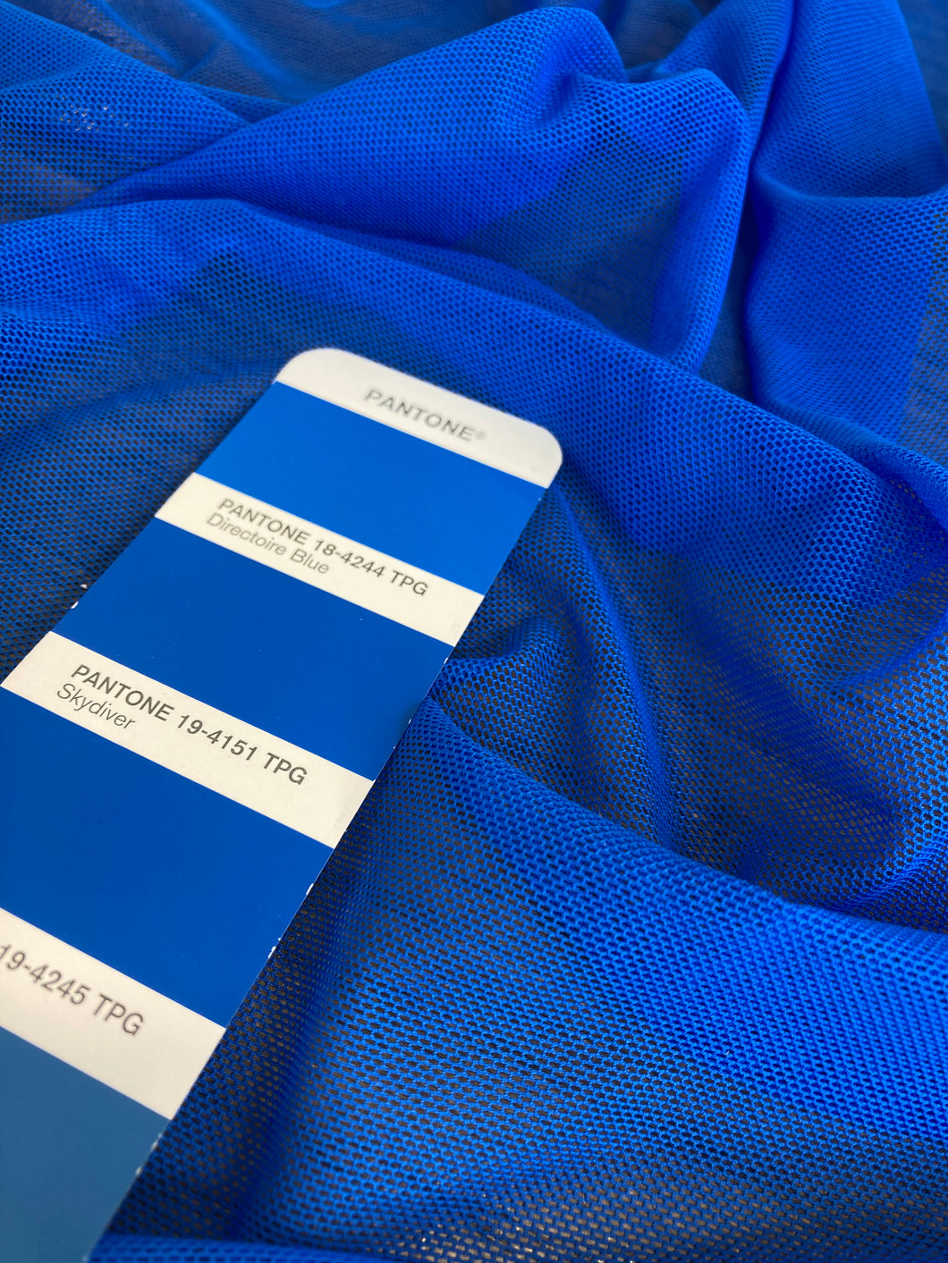 Tulle elasticizzata blu elettrico : 14€/m