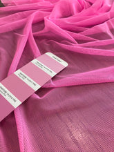 Carica l&#39;immagine nel visualizzatore di Gallery, Tulle elasticizzato rosa : 14€/m
